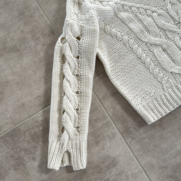 Gently Worn Cara Santana Apt. 9 White Ivory Super Soft Cable Knit Sweater - M - Picture 8 of 11